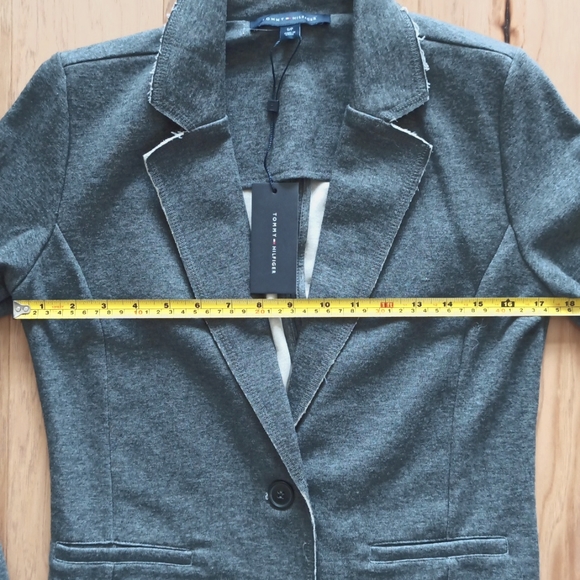 NWT Tommy Hilfiger Gray Blazer With Raw Edging - Picture 7 of 7